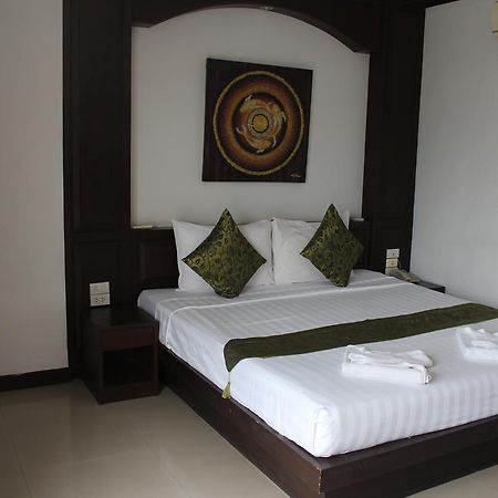 Patong Buri Hotel Zewnętrze zdjęcie