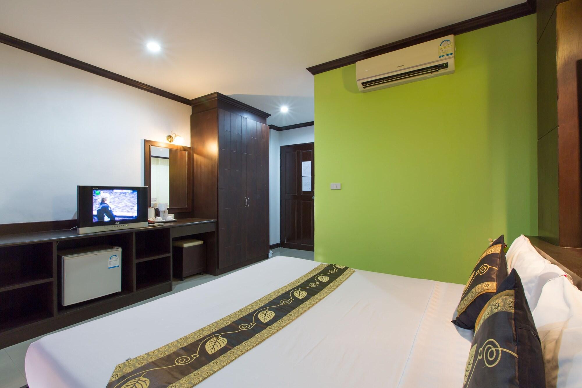 Patong Buri Hotel Zewnętrze zdjęcie