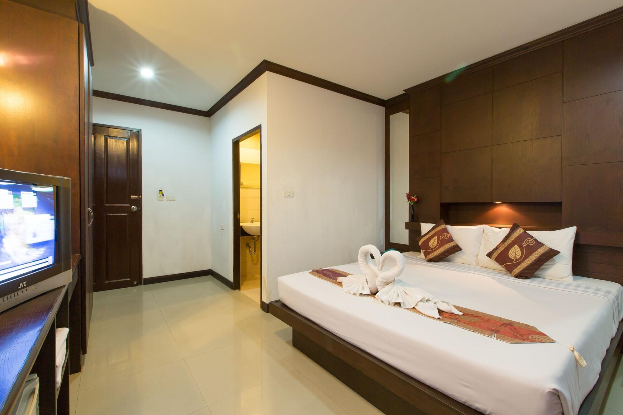 Patong Buri Hotel Zewnętrze zdjęcie