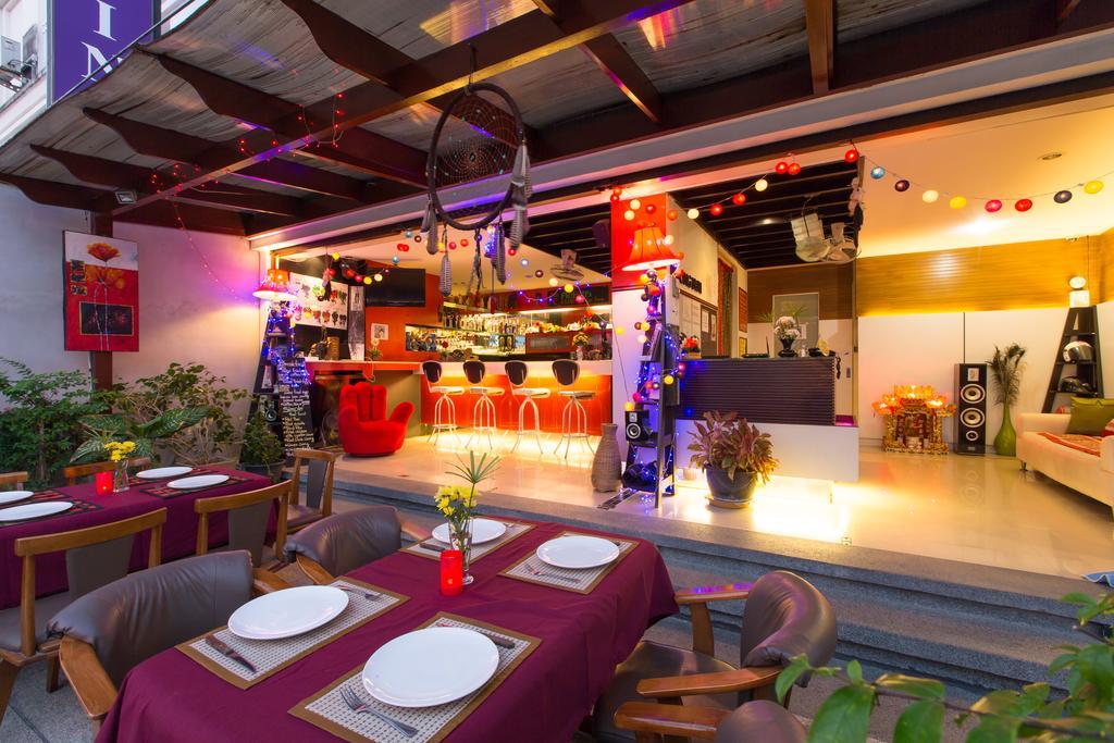 Patong Buri Hotel Zewnętrze zdjęcie