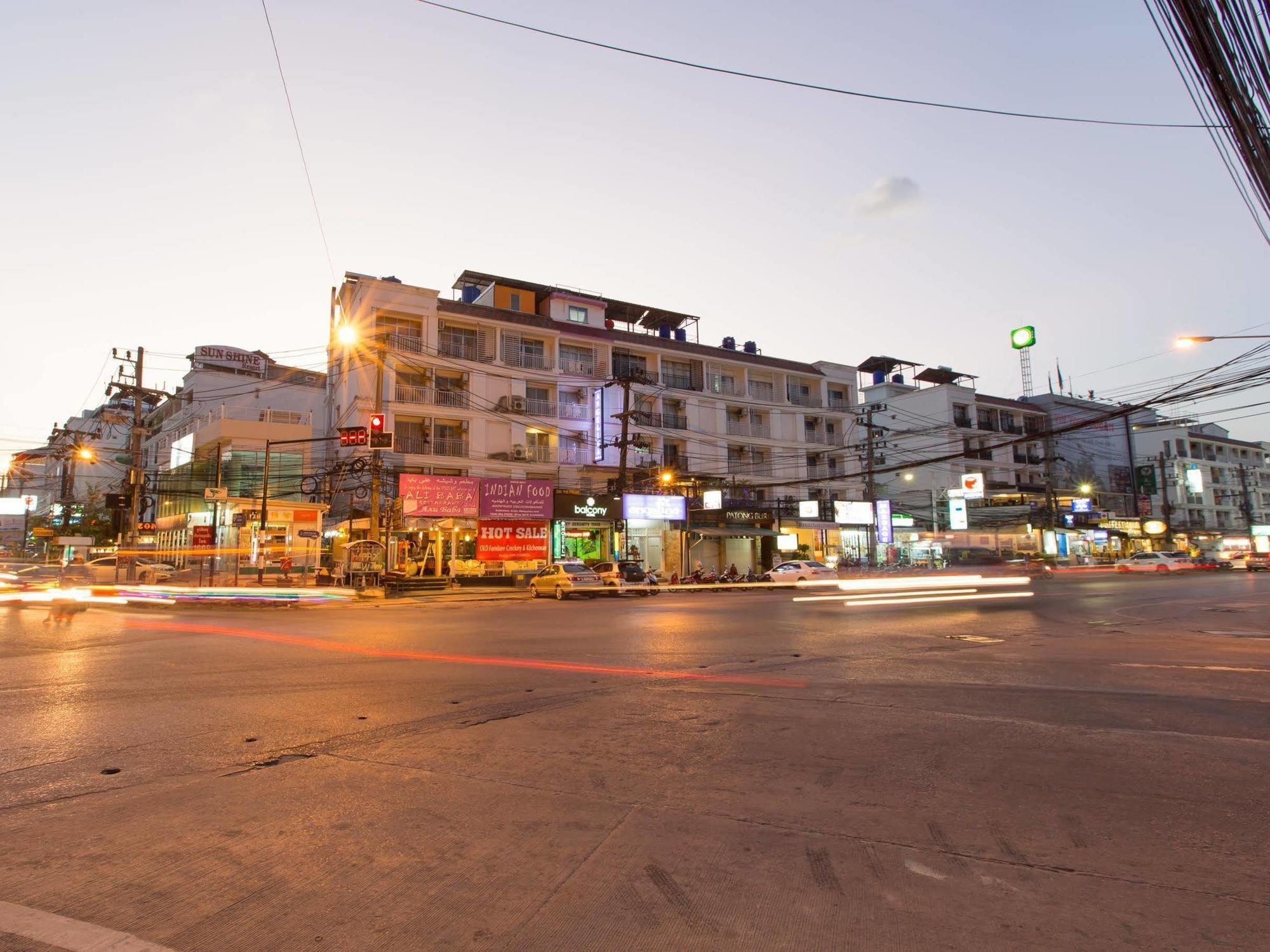 Patong Buri Hotel Zewnętrze zdjęcie