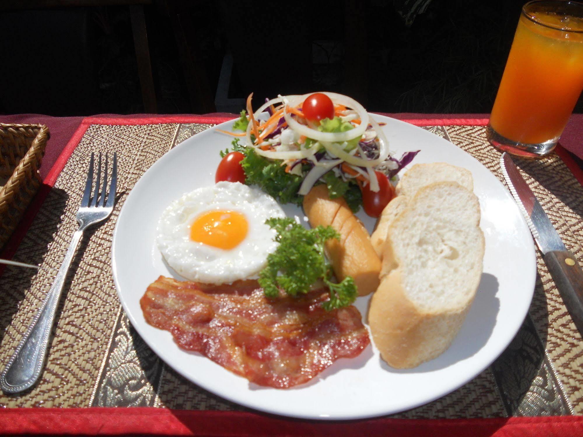 Patong Buri Hotel Zewnętrze zdjęcie
